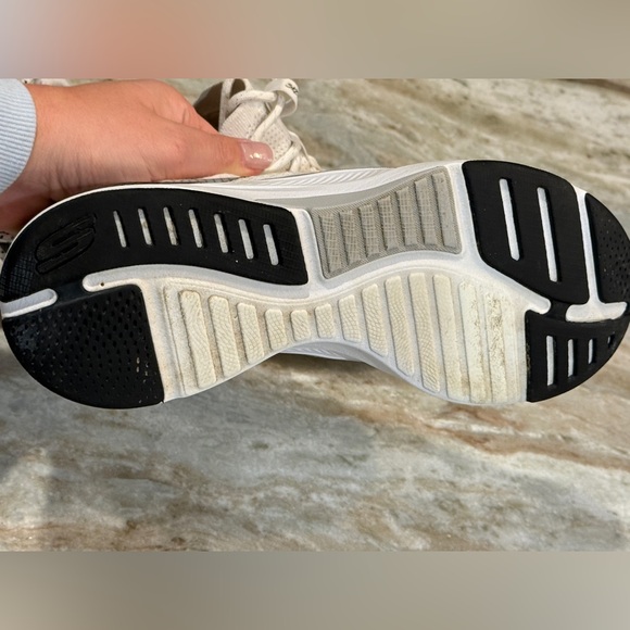 Women’s SKECHERS Sport Mira-Retro black & white sneakers- Size 8.5 - Picture 6 of 8